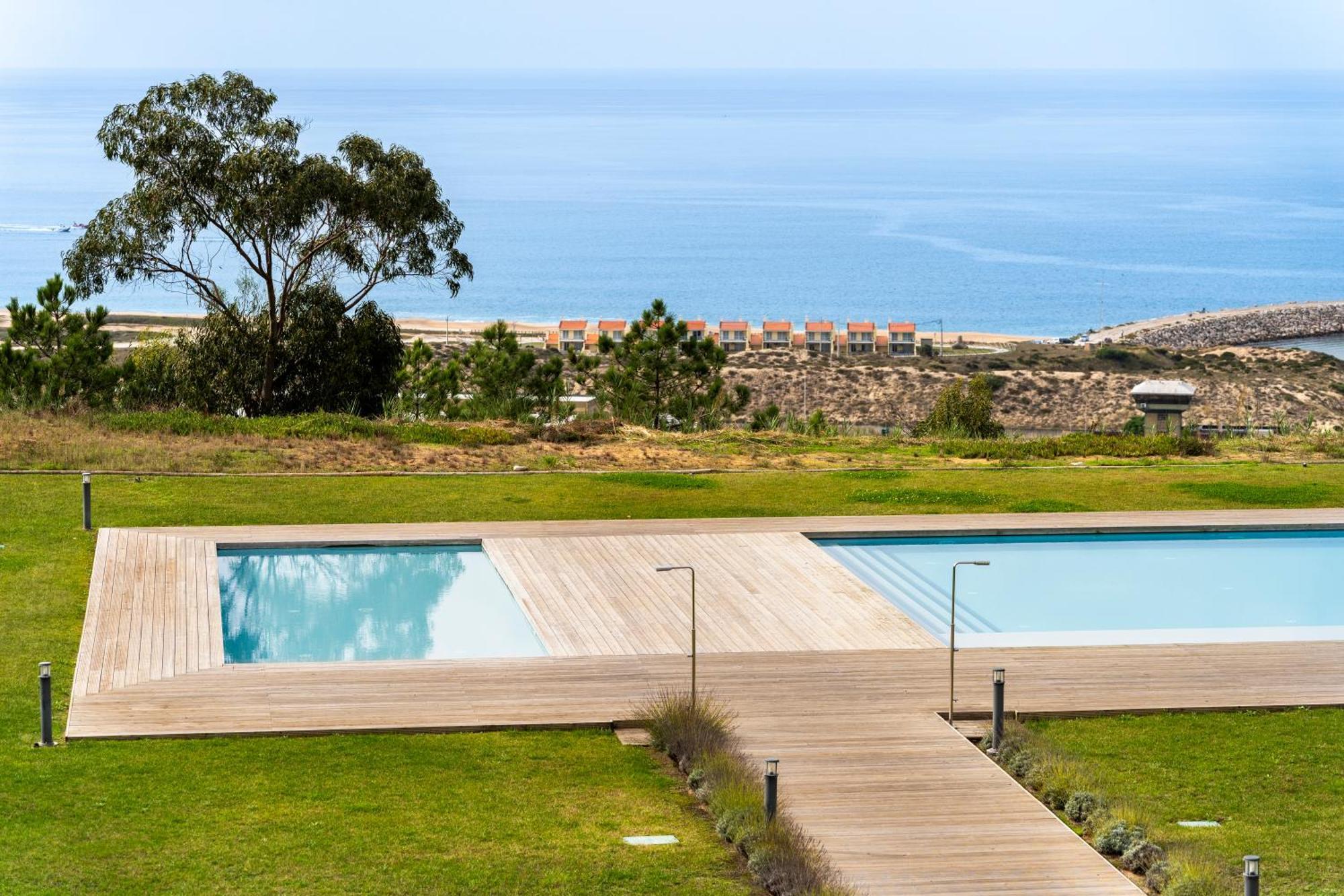 Mar A Vista - Condominium With Pool, Gym And Sea Views Назаре Стая снимка